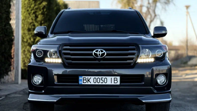 Toyota Land Cruiser 2012