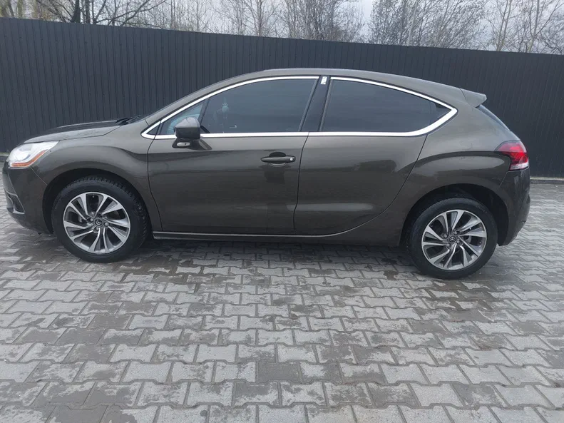 Citroen DS4 2012
