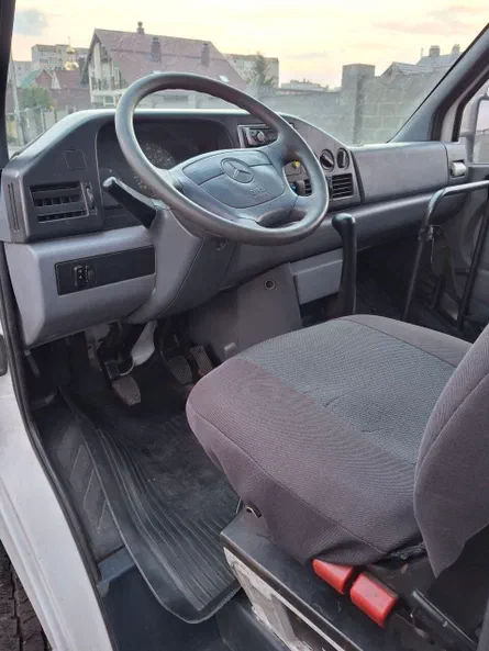 Mercedes-Benz 312D 1998 - 19