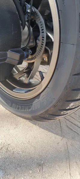 Suzuki Burgman (SkyWave) 400 2014 - 5