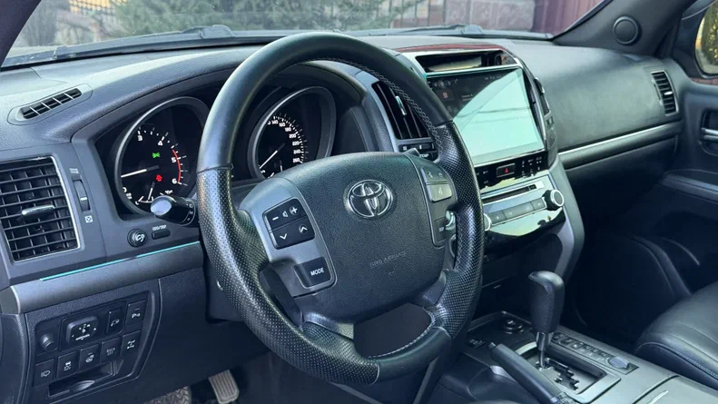 Toyota Land Cruiser 2012 - 13