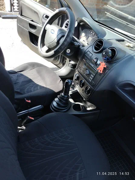 Ford Fiesta 2007 - 5