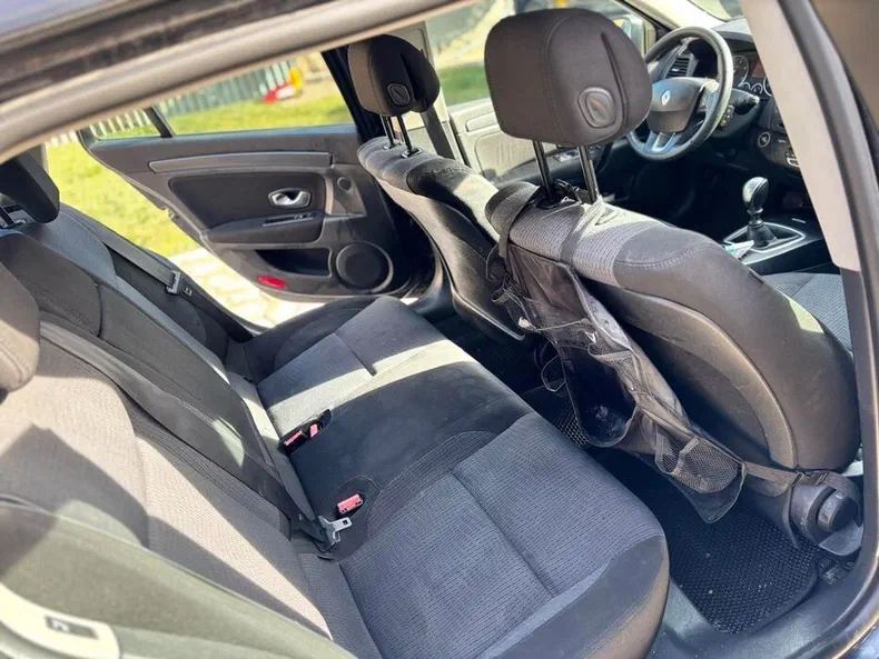 Renault Laguna 2008 - 8