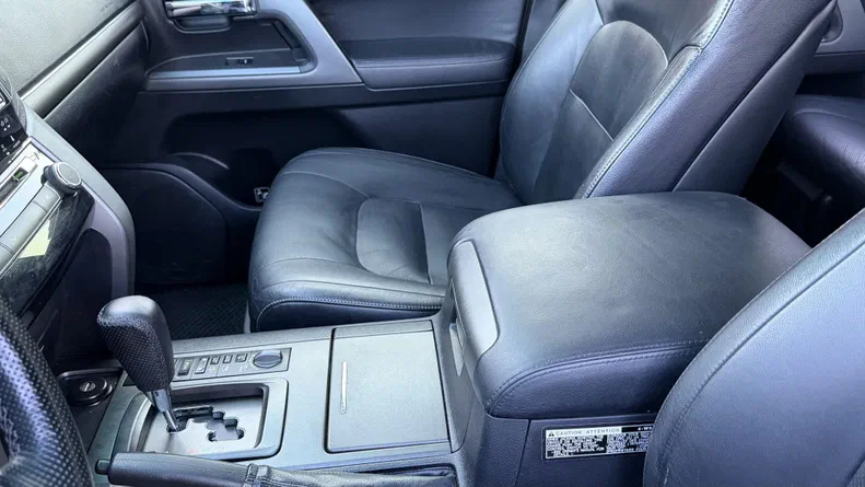 Toyota Land Cruiser 2012 - 17