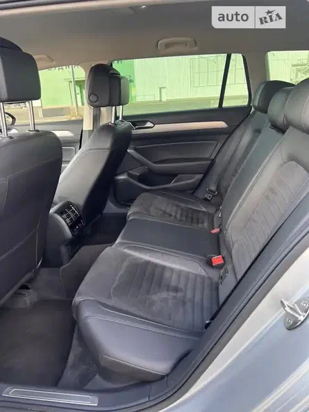 Volkswagen Passat 2016 - 10