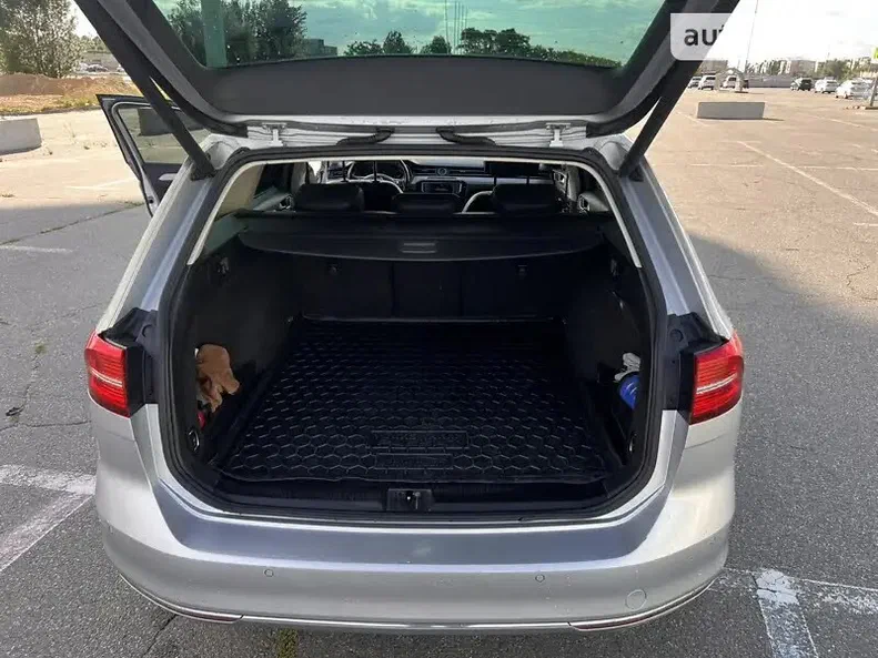 Volkswagen Passat 2016 - 11