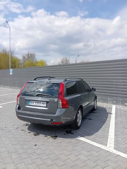 Volvo V50 2010 - 1