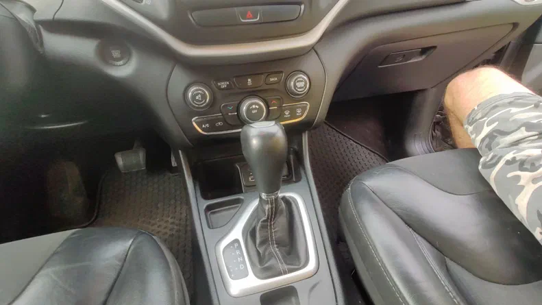 Jeep Cherokee 2017 - 11
