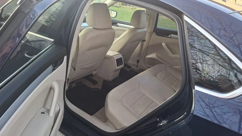 Volkswagen Passat 2013 - 13