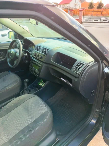 Skoda Fabia 2009 - 9