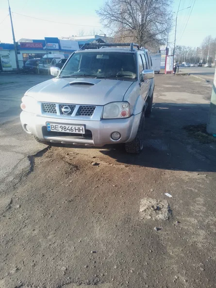 Nissan Navara (Frontier) 2005