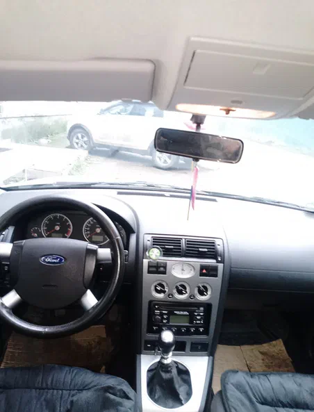 Ford Mondeo 2002 - 28