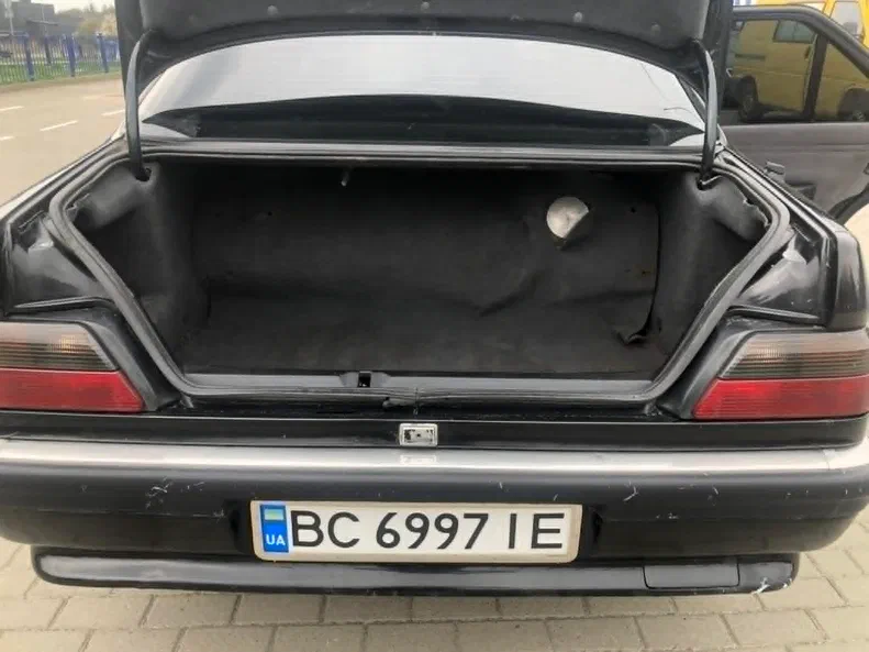 Peugeot 605 1992 - 18