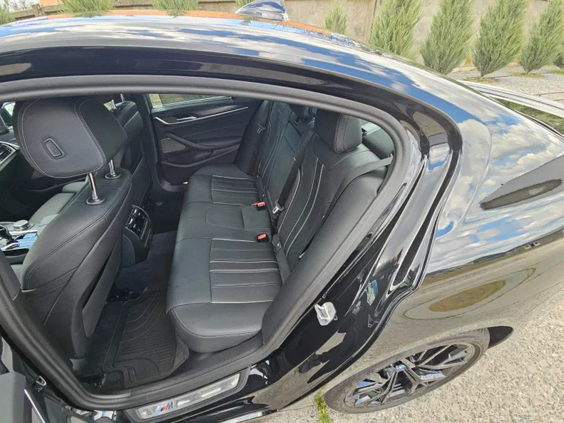 BMW 5 серии 2022 - 8