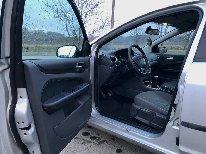 Ford Focus 2005 - 6