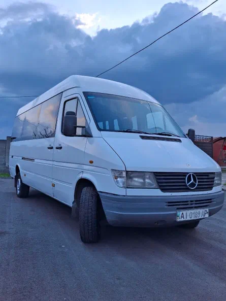 Mercedes-Benz 312D 1998