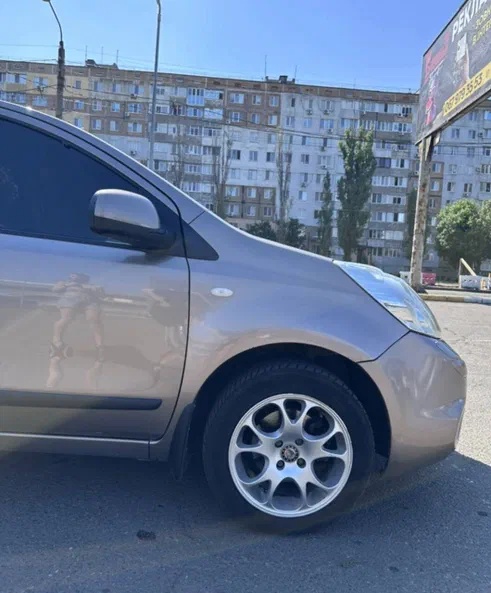 Nissan Note 2010 - 6