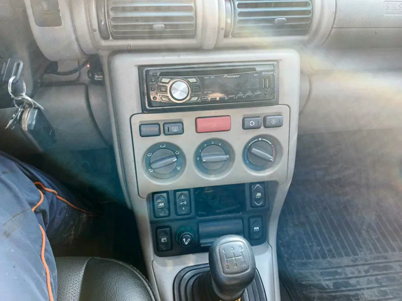 Land Rover Freelander 2000 - 18