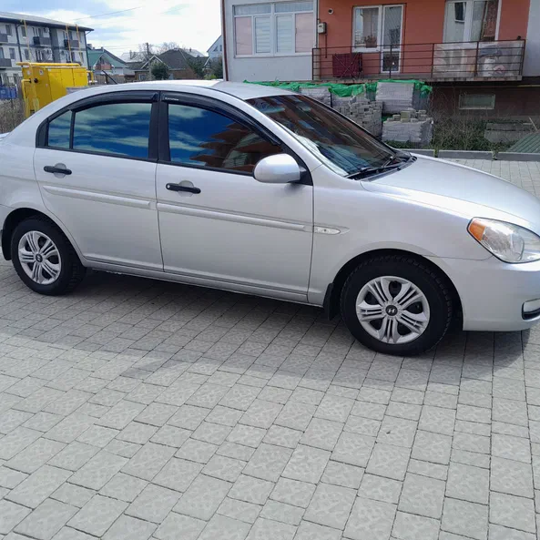 Hyundai Accent 2008 - 6