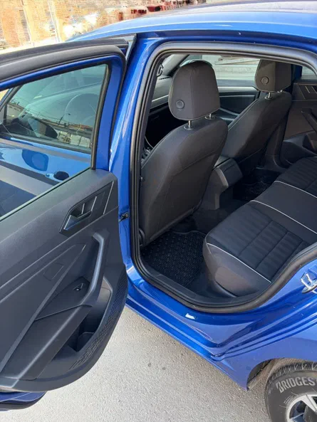 Volkswagen Jetta 2023 - 11