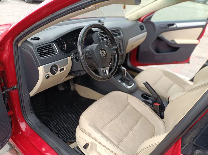 Volkswagen Jetta 2014 - 10