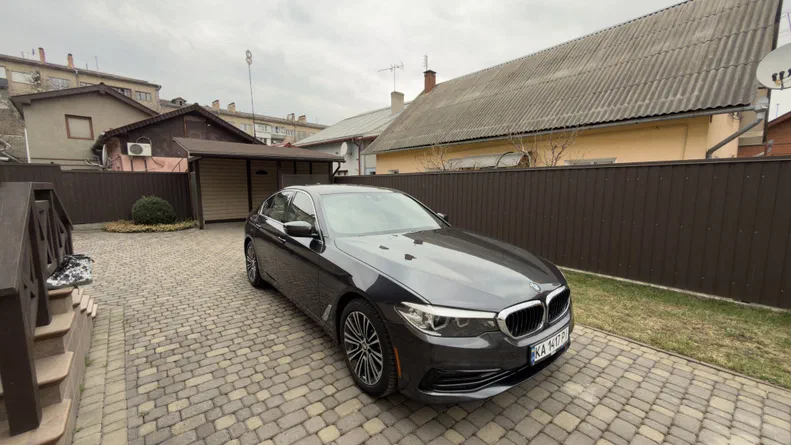BMW 5 серии 2019