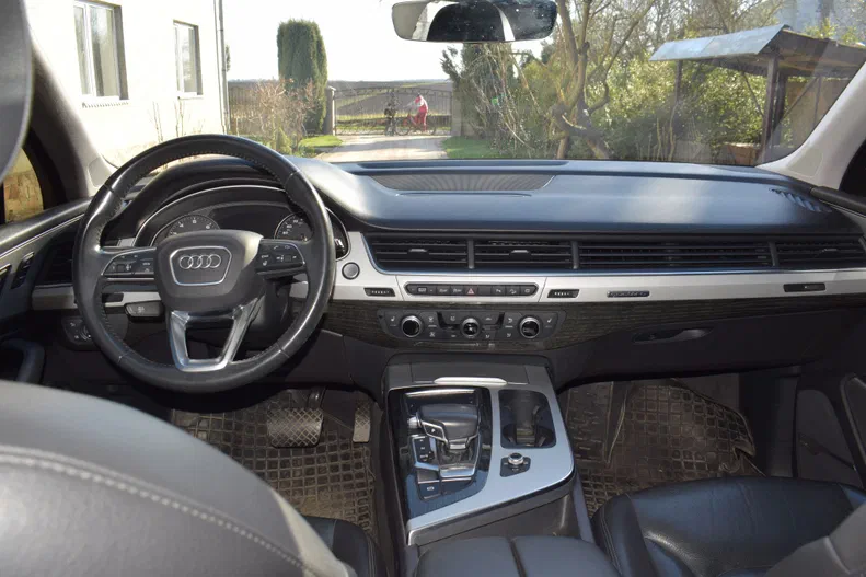Audi Q7 2018 - 6