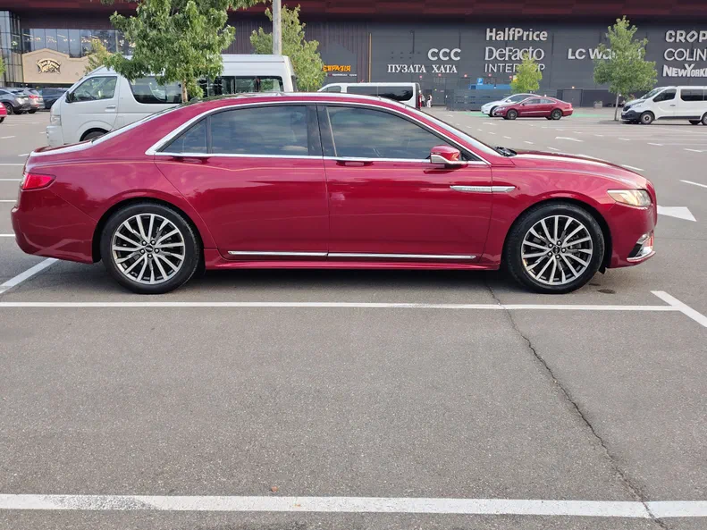 Lincoln Continental 2016