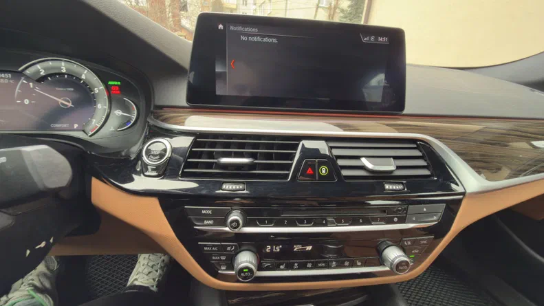 BMW 5 серія 2019 - 11