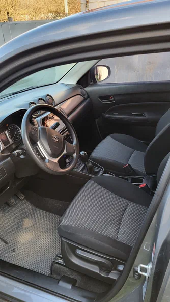 Suzuki Vitara 2023 - 10