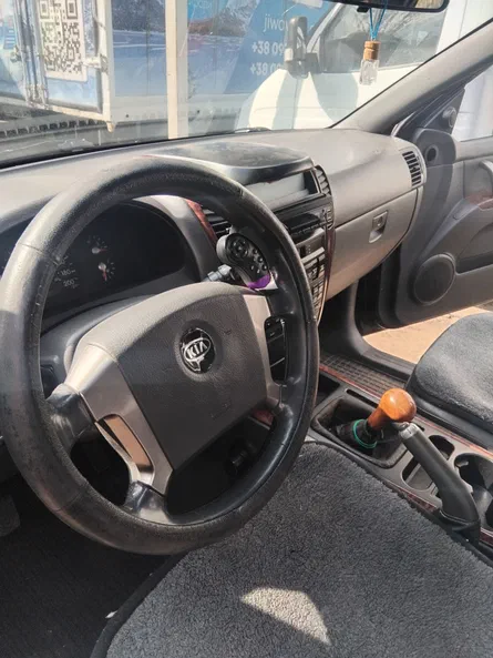 Kia Sorento 2003 - 7