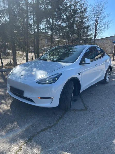 Tesla Model Y 2023