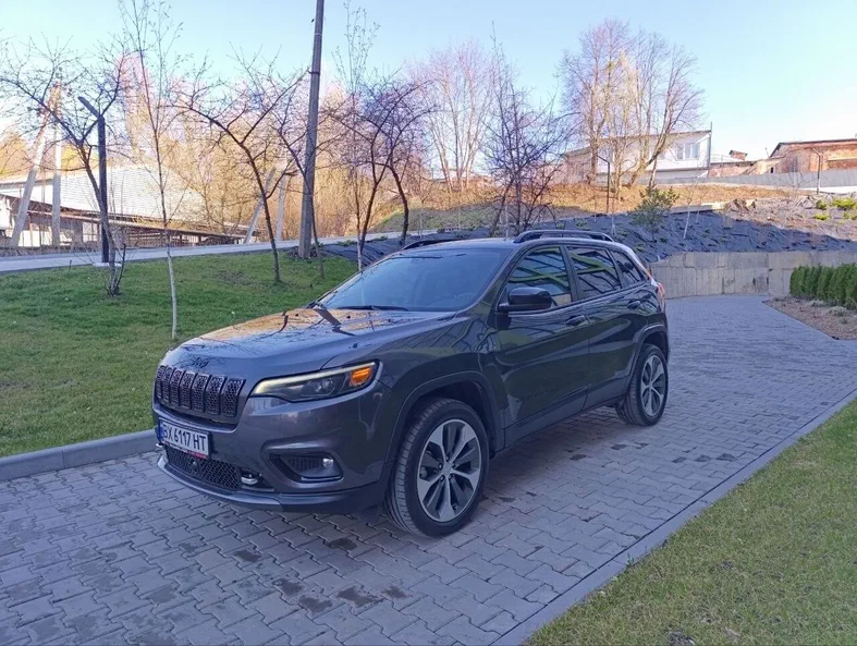 Jeep Cherokee 2022 - 5