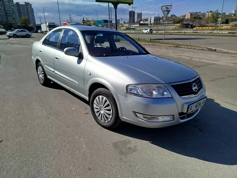 Nissan Almera 2006