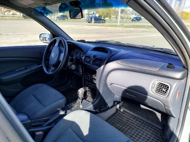 Nissan Almera 2006 - 7