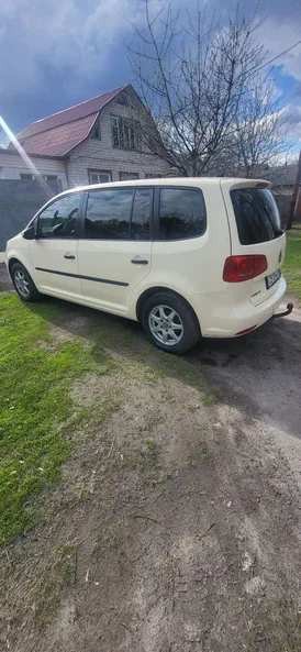 Volkswagen Touran 2015 - 12