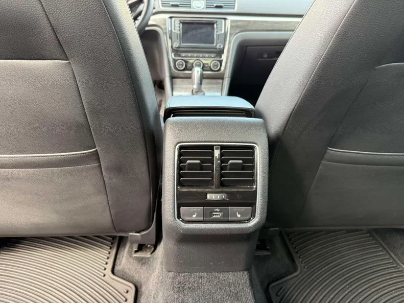 Volkswagen Passat 2016 - 20