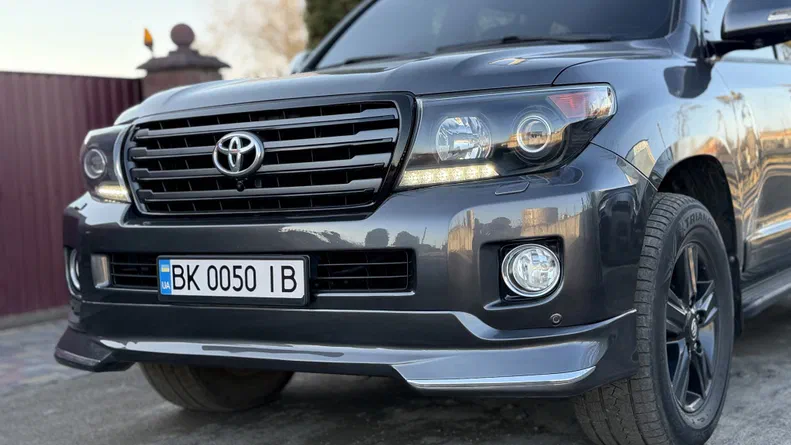 Toyota Land Cruiser 2012 - 5