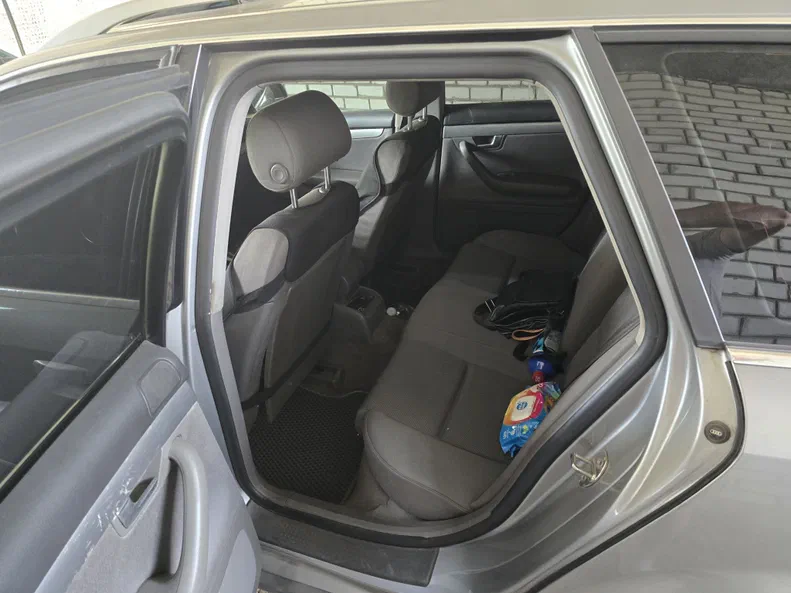 Audi A4 2001 - 4