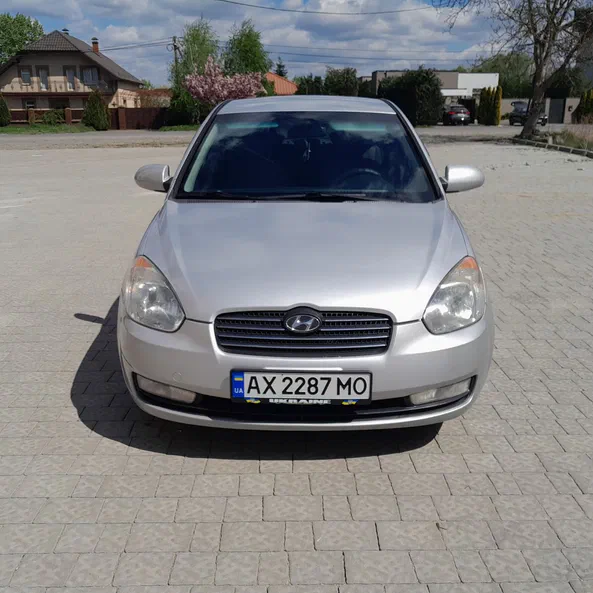 Hyundai Accent 2008 - 10