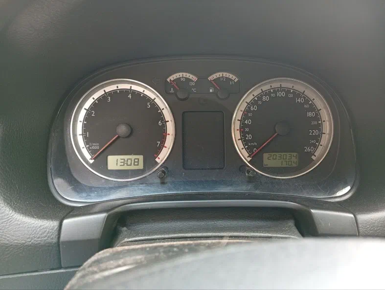 Volkswagen Golf 2002 - 7