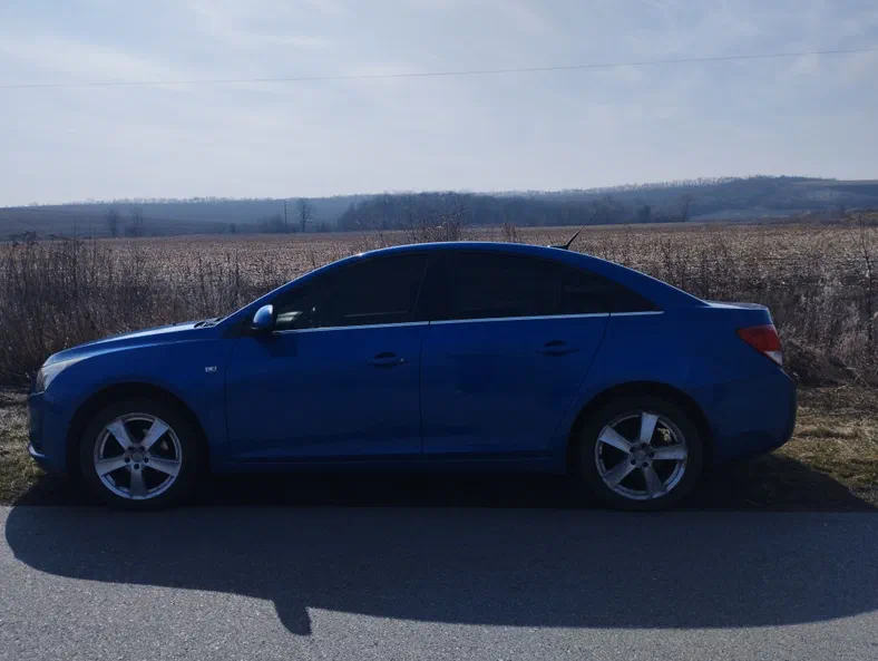 Chevrolet Cruze 2010 - 5