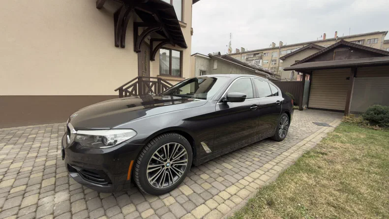 BMW 5 серии 2019