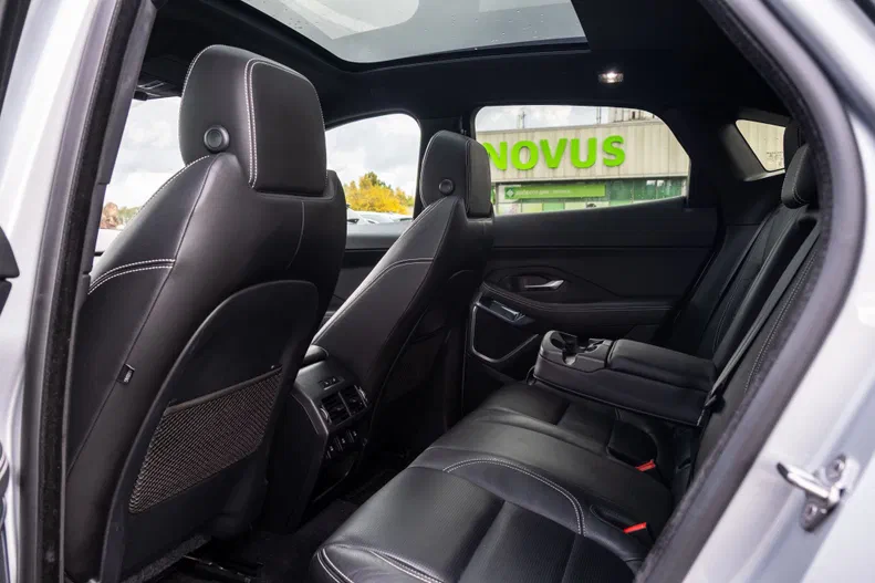 Jaguar E-Pace 2019 - 19