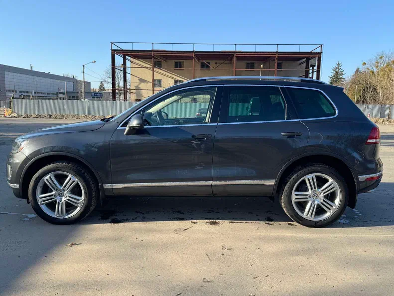 Volkswagen Touareg 2015