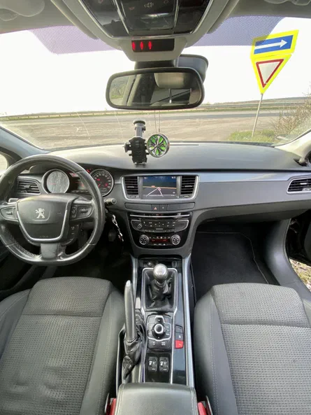 Peugeot 508 2011 - 11