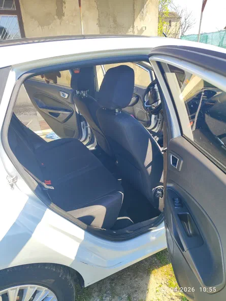 Ford Fiesta 2013 - 8