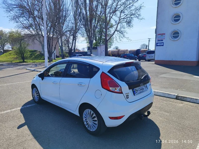 Ford Fiesta 2013 - 3