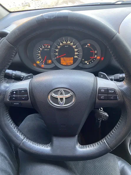 Toyota RAV4 2010 - 5