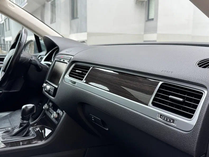 Volkswagen Touareg 2015